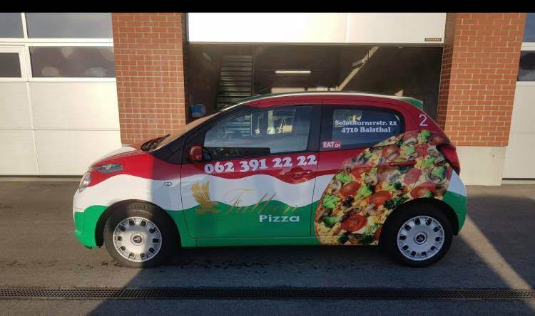 Lieferauto von Falken Pizza